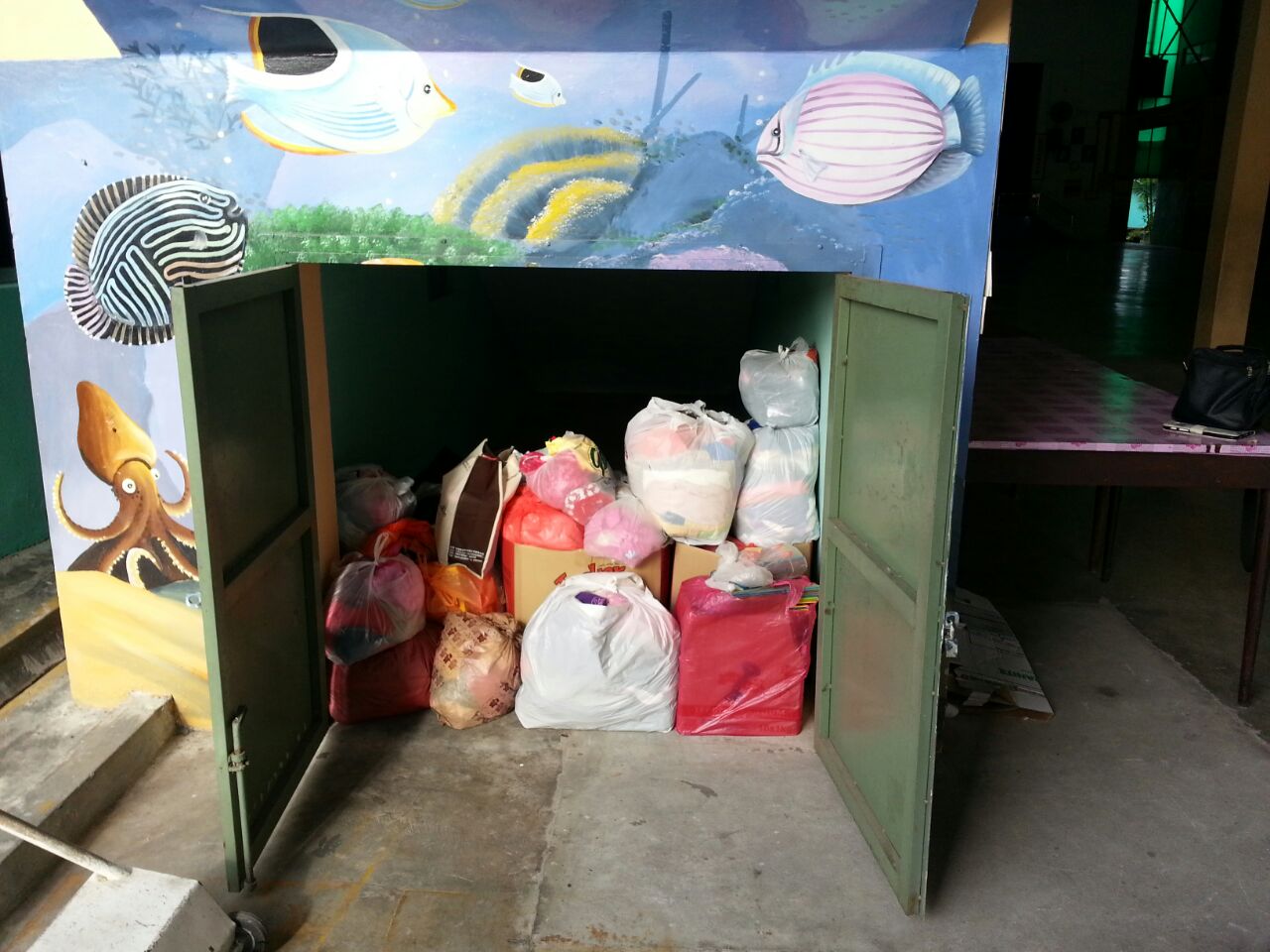 Yellow Bin kitar semula pakaian school textile recycling event at SJK(C) Kempas Baru, Johor