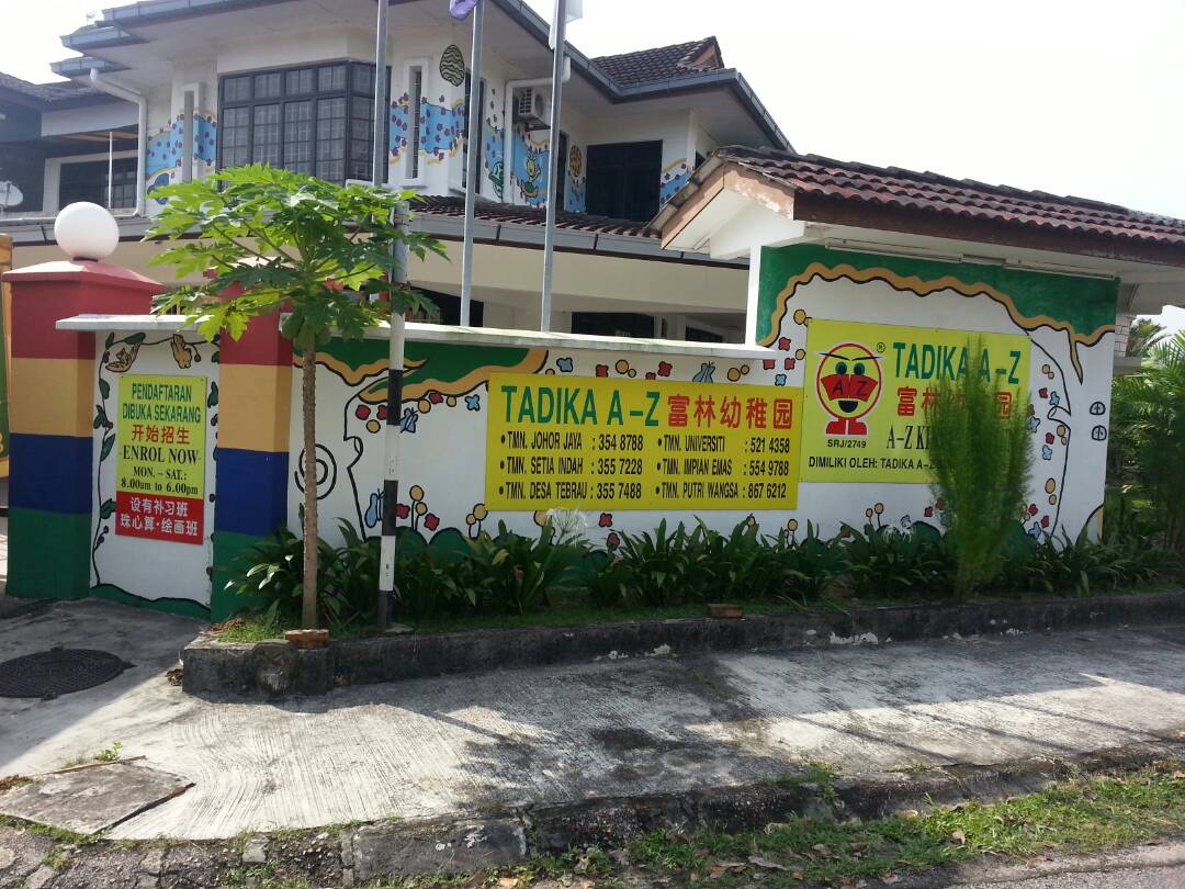 Yellow Bin kitar semula pakaian textile recycling event at A-Z Kindergarten, Johor